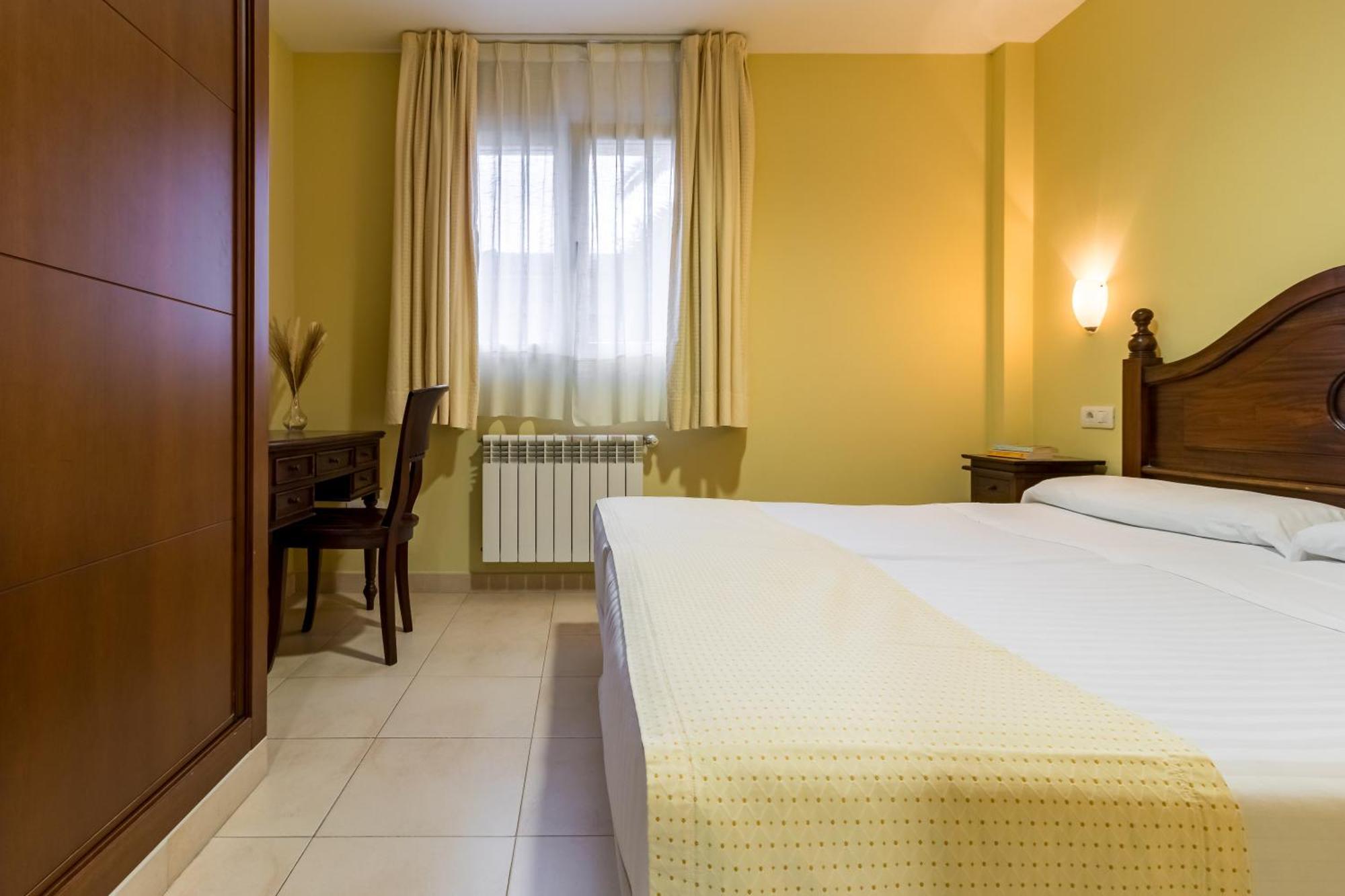 Apartamentos Silken Playa De Toro Llanes Eksteriør billede